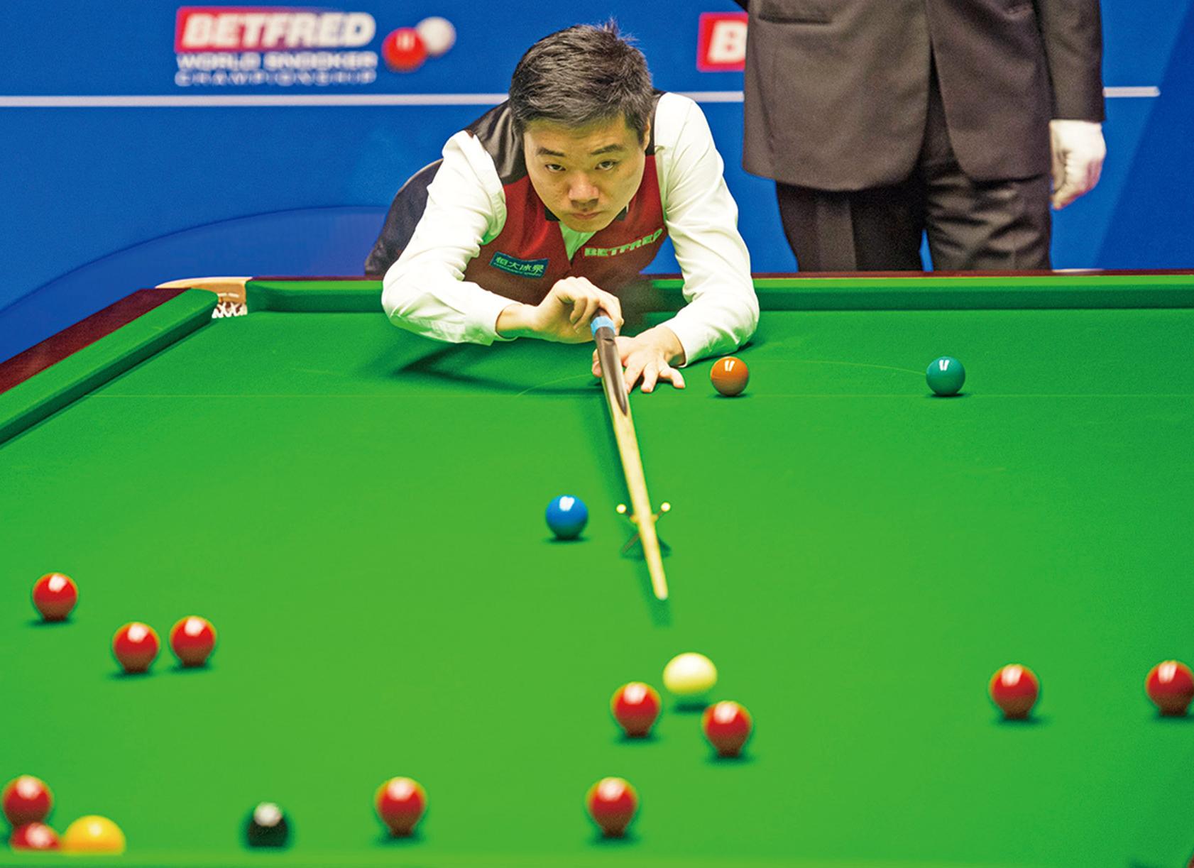 立竿见影 立竿见影