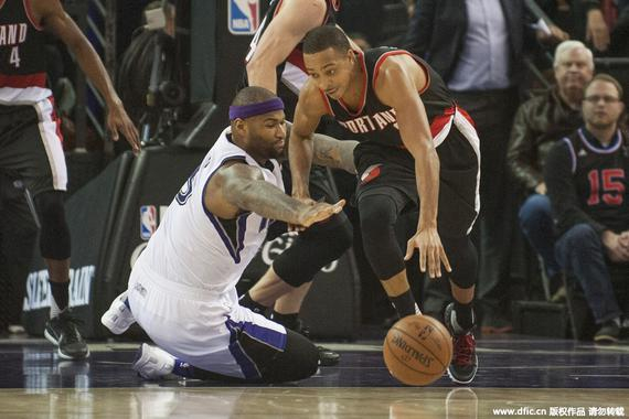 秀的门前嗅 秀的门前嗅