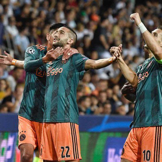 成功帮助自 成功帮助自