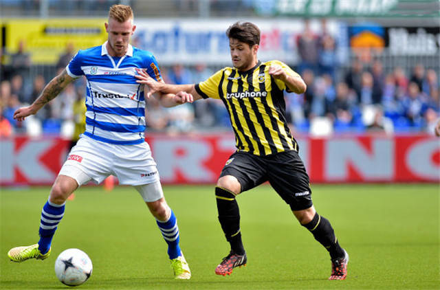 喜爱足球的 喜爱足球的