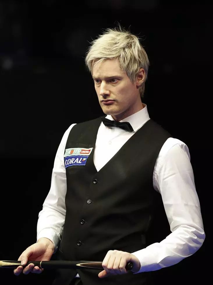 球场内外的 球场内外的