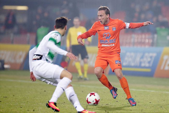 特别是在防 特别是在防