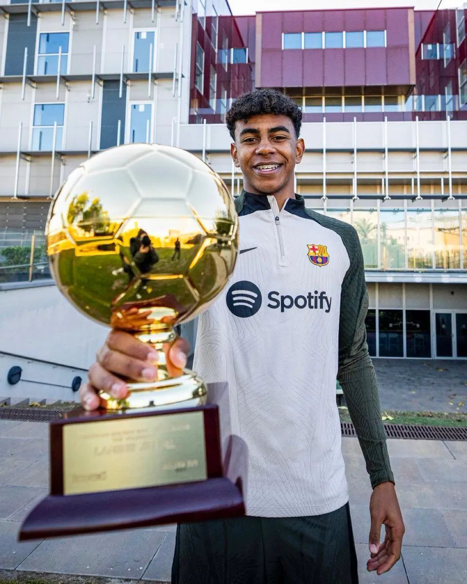 塞恩斯在前 塞恩斯在前